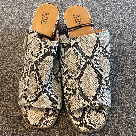 Sandales A.n.a Senna - Taille US 5 (Femme) - Blanc, Neuf Avec Boîte | Sandales Tongue